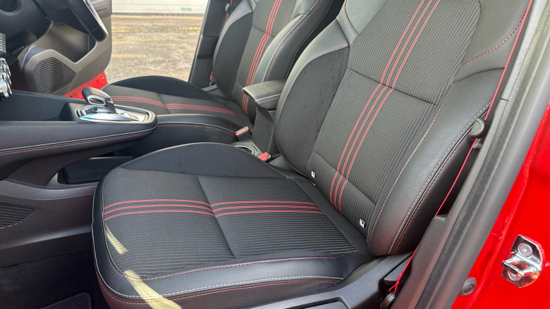 Renault Captur 1.6 E-TECH Hybrid 145 R.S. Line 5dr Auto Hybrid Hatchback